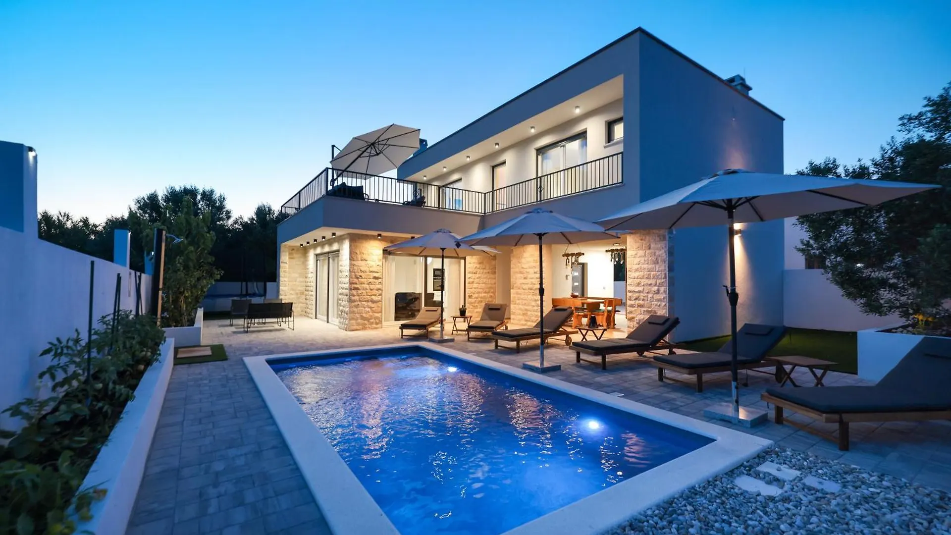 Crowonder Villa Bura With Heated Swimming Pool And Jacuzzi Privlaka  Kroatien