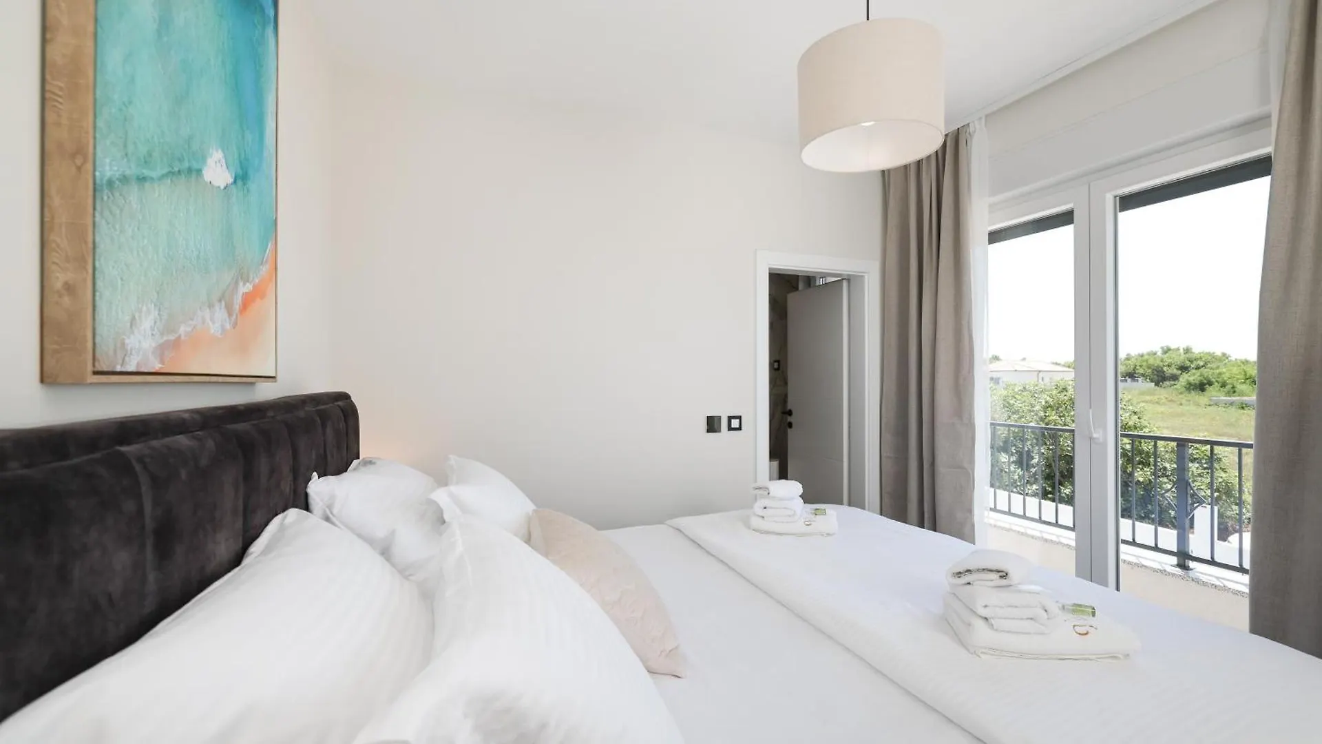 Crowonder Villa Bura With Heated Swimming Pool And Jacuzzi Privlaka   Privlaka (Zadar)