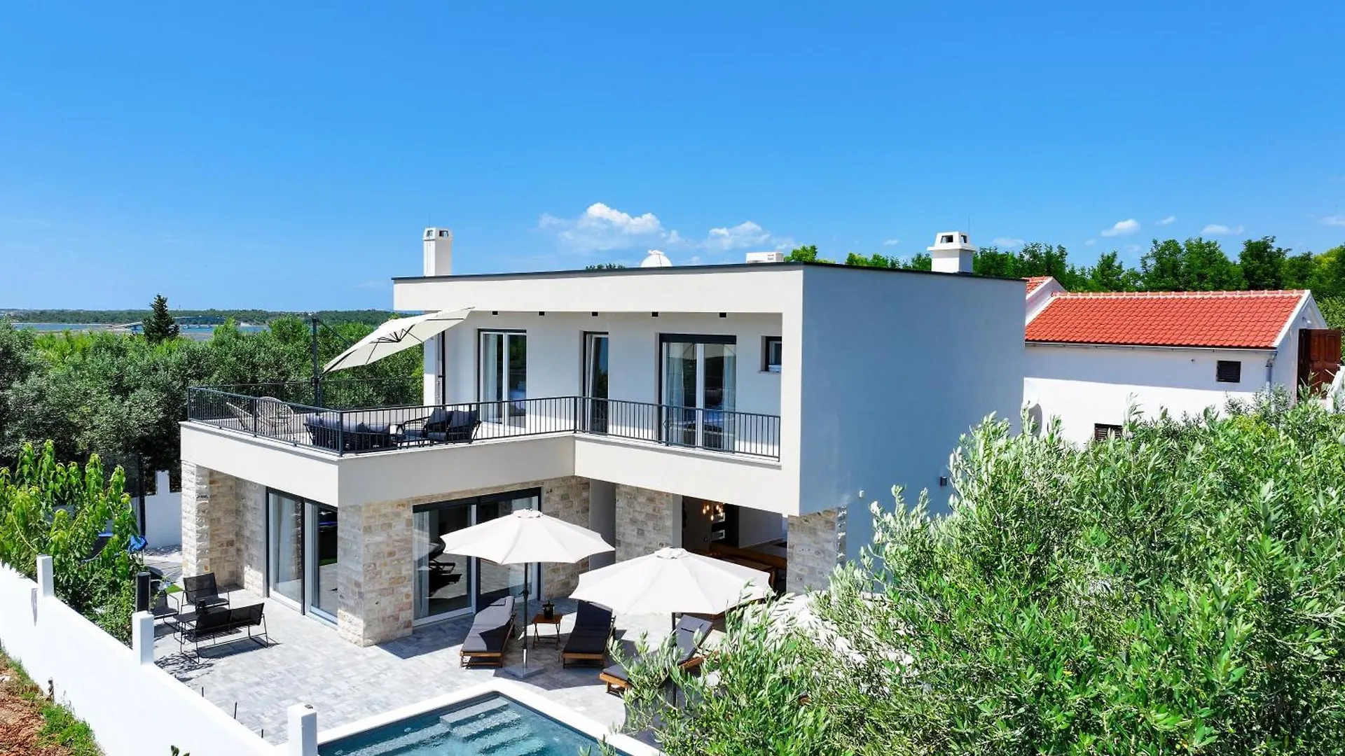 Crowonder Villa Bura With Heated Swimming Pool And Jacuzzi Privlaka  0*, Privlaka (Zadar) Croatia