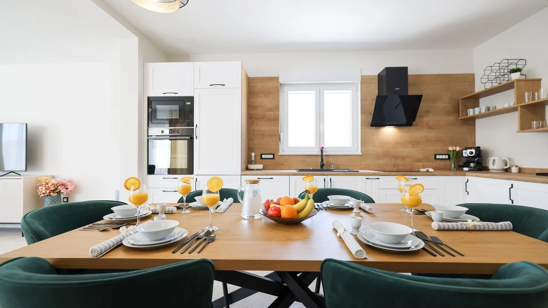 Crowonder Villa Bura With Heated Swimming Pool And Jacuzzi Privlaka  Croatia