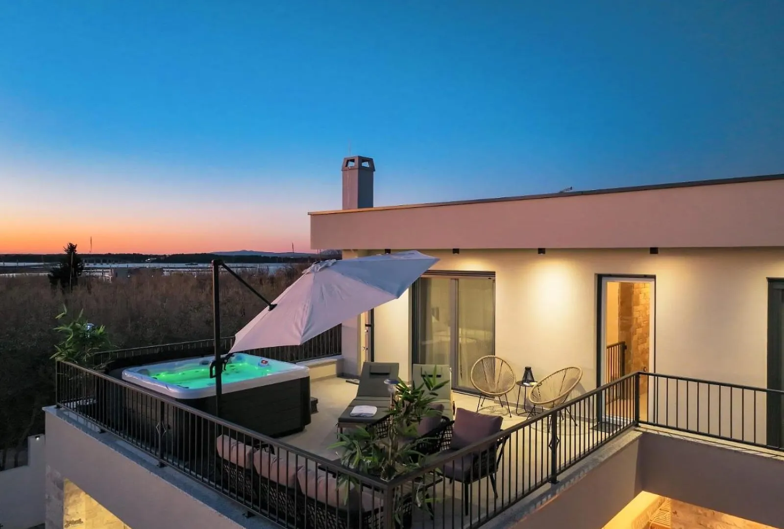 Crowonder Villa Bura With Heated Swimming Pool And Jacuzzi Privlaka  Croatia