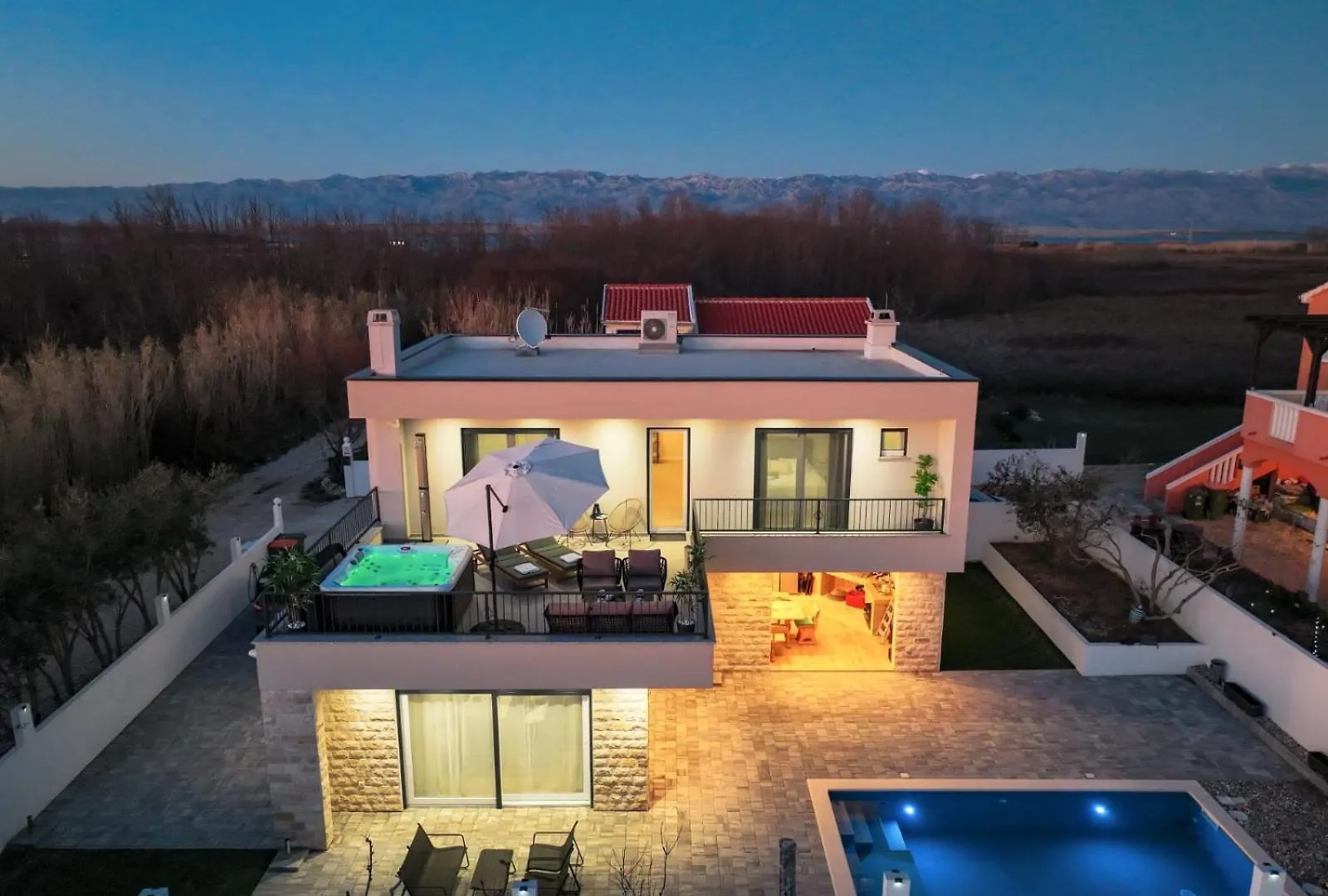 Crowonder Villa Bura With Heated Swimming Pool And Jacuzzi Privlaka   Privlaka (Zadar)